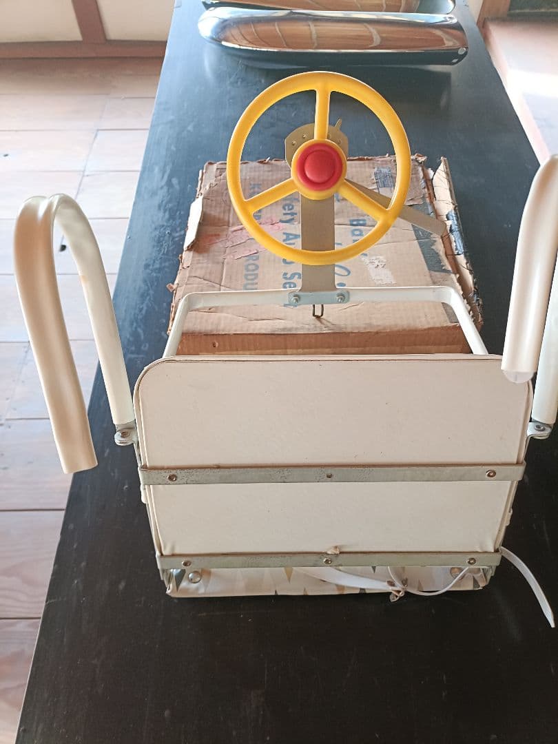 70年前　1957年製　奇跡　空冷　チャイルドシート