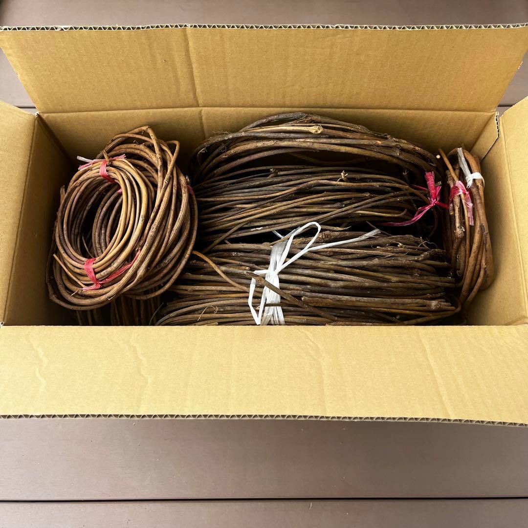 オオツヅラフジ　蔓　つる　ハンドメイド　素材　天然素材　カゴバッグ リース ツル