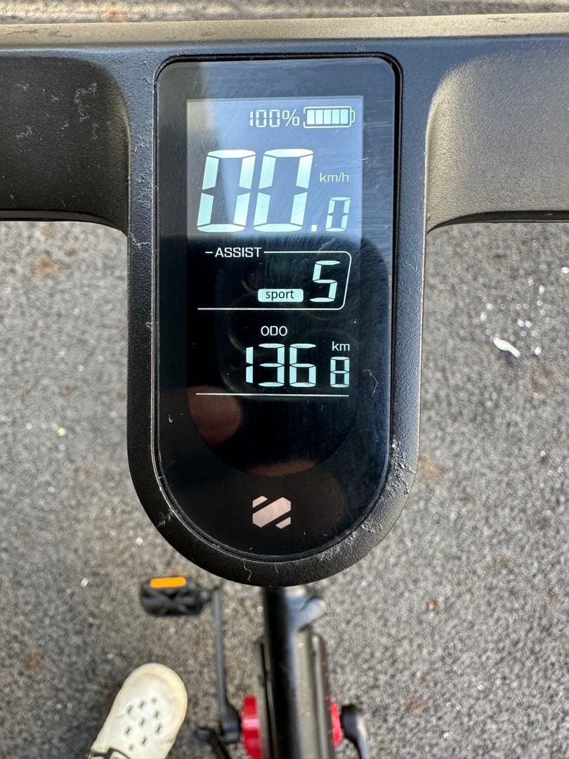 ホンバイク　アシスト自転車 黒と赤