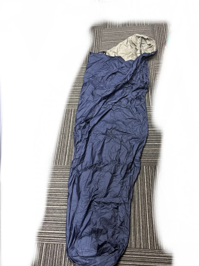 ISUKA GORE-TEX ネイビー寝袋