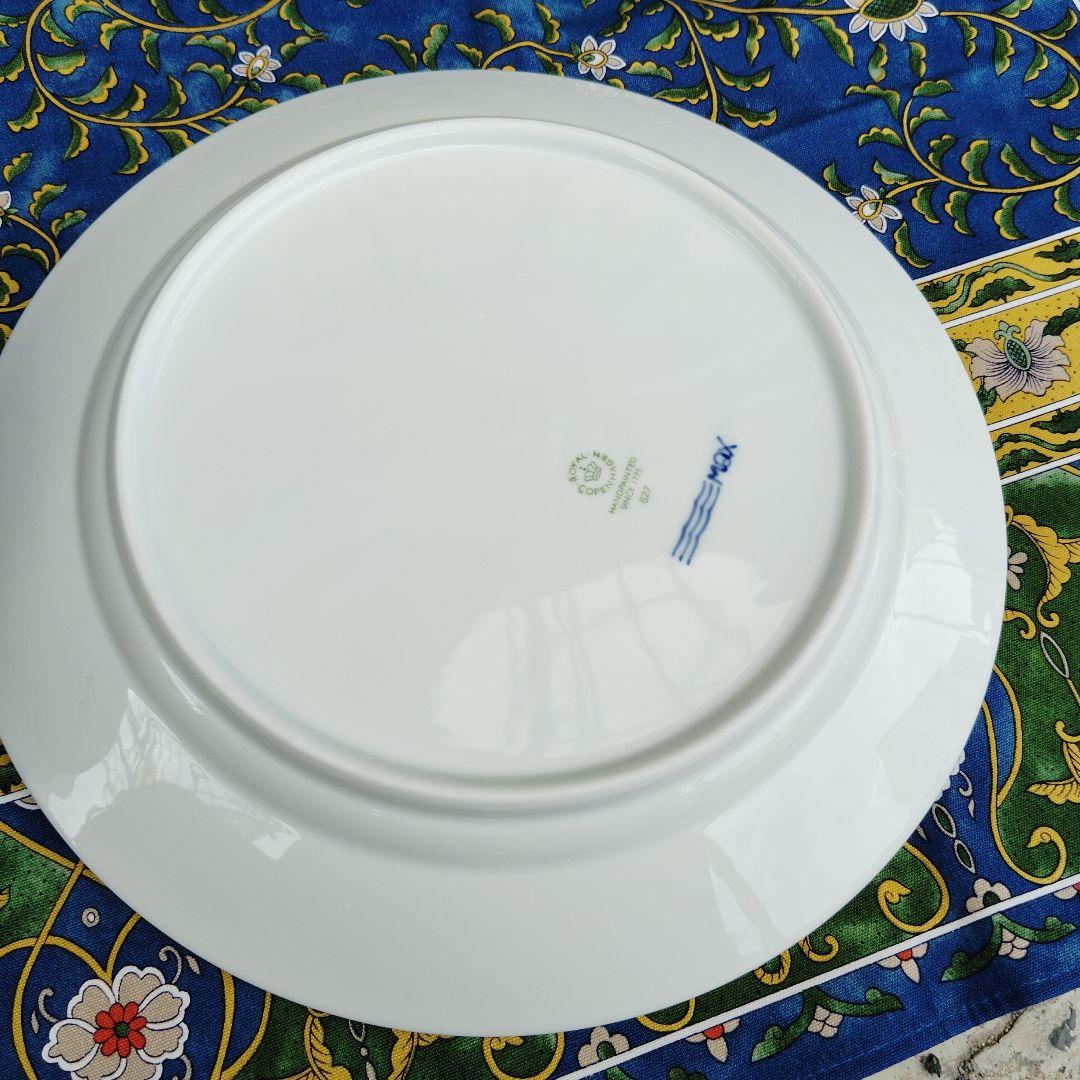 ロイヤルコペンハーゲン　プレート2枚、サラダボール2客