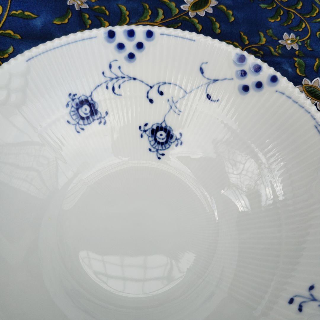 ロイヤルコペンハーゲン　プレート2枚、サラダボール2客