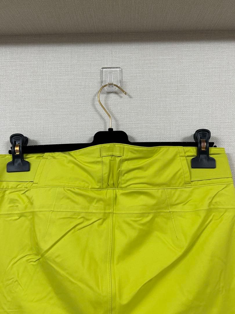 ☆新品タグ付☆ マムート　スノーシャワーパンツ　メンズ　Mサイズ