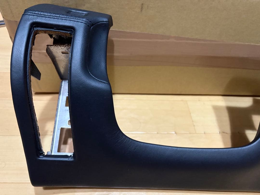 レクサス　LS600 LS460純正 コラム下 ハンドル下 カバー　革