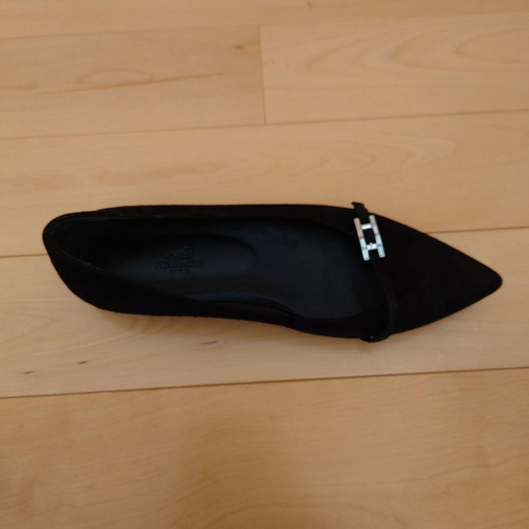 HERMES ブラック スエード ポインテッドトゥ　パンプス　アピ