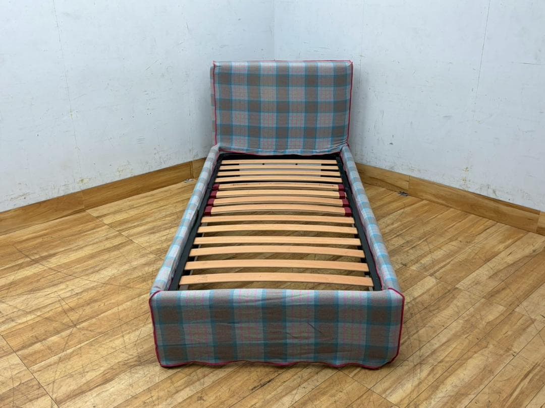 T7693☆展示品☆GERVASONI☆ジョルバゾーニ☆シングルベッドフレーム☆