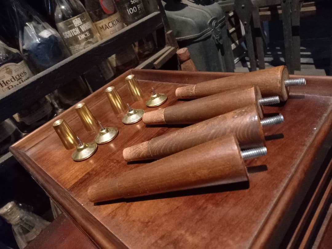 レア　レトロ　ポップ　スペースエイジ　フレーク　デザイン　赤　サイド　テーブル