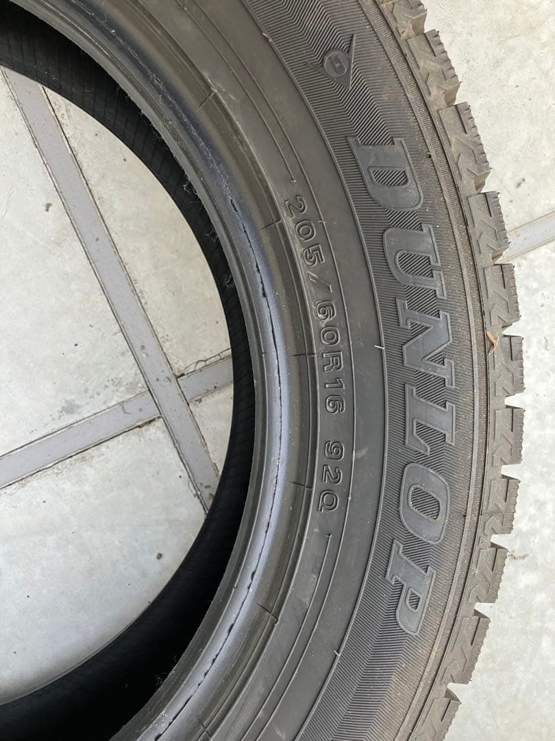 DUNLOP WINTER MAXX 205/60R16 スタッドレスタイヤ