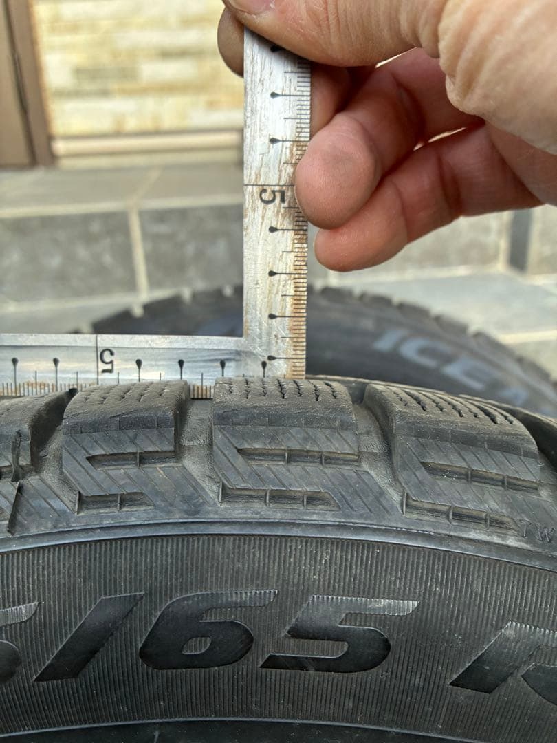 155/65R14 スタッドレスタイヤ アルミホイールの４本セット