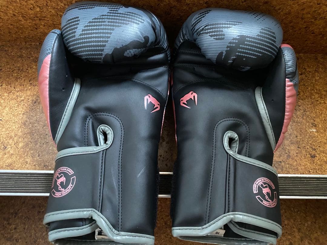 ベナム　迷彩ピンク　16oz ボクシンググローブ　美品