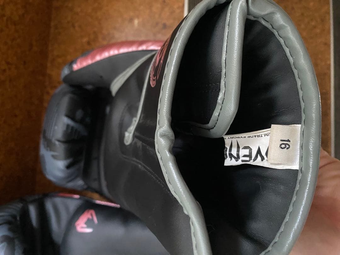 ベナム　迷彩ピンク　16oz ボクシンググローブ　美品