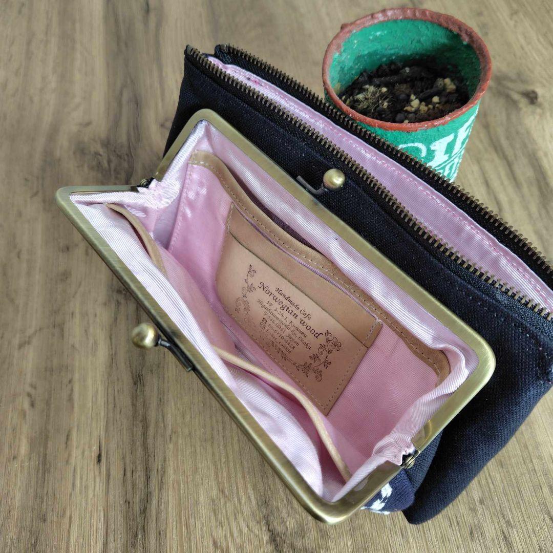 ミナペルホネン/タンバリンネイビー×白/がま口お財布ポシェットmina-