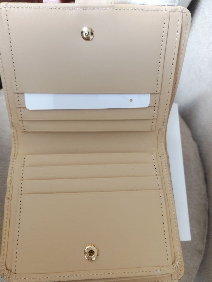 処分したいのでお値引きします！Kitamura 二つ折り財布 グリーン