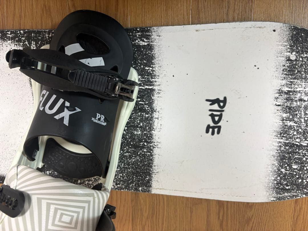 RIDE TWINPIGスノーボード　カバー付き