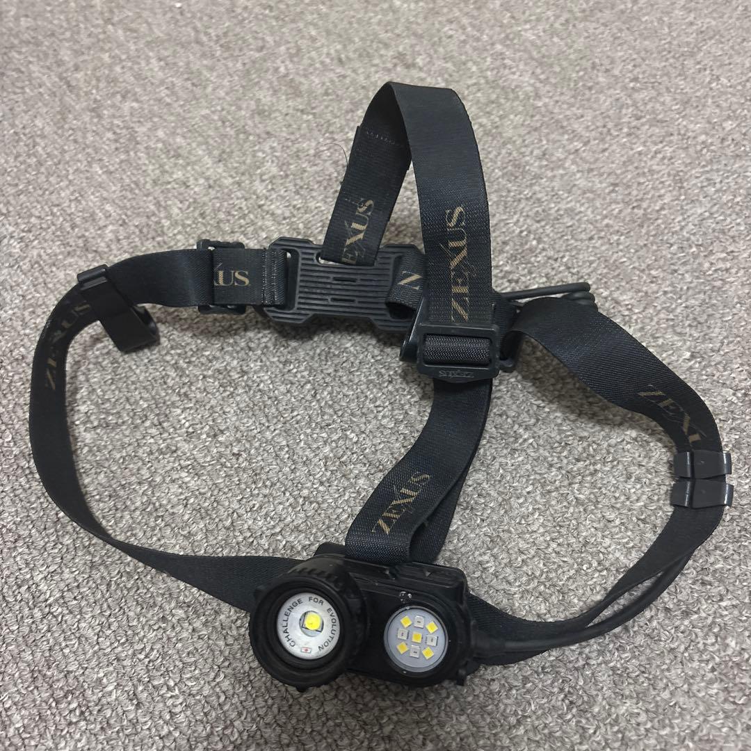 ZEXUS ヘッドランプ ブラック　1300ルーメンまで光ります
