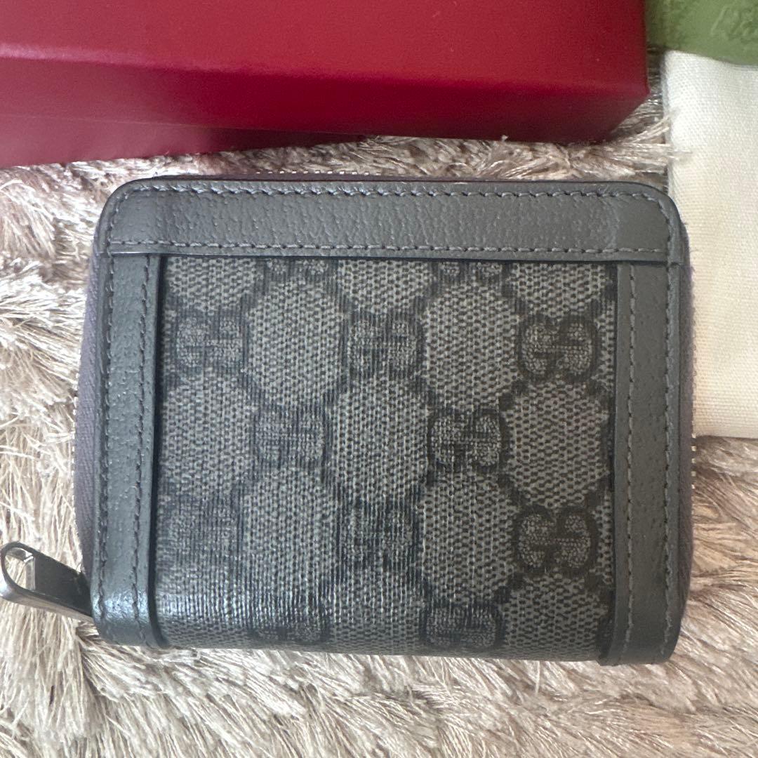 GUCCI グレー GGパターン 二つ折り財布