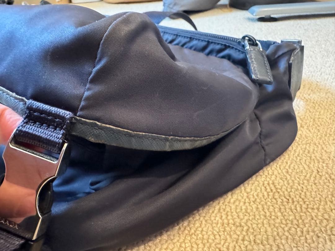 プラダ　PRADA メッセンジャーバッグ