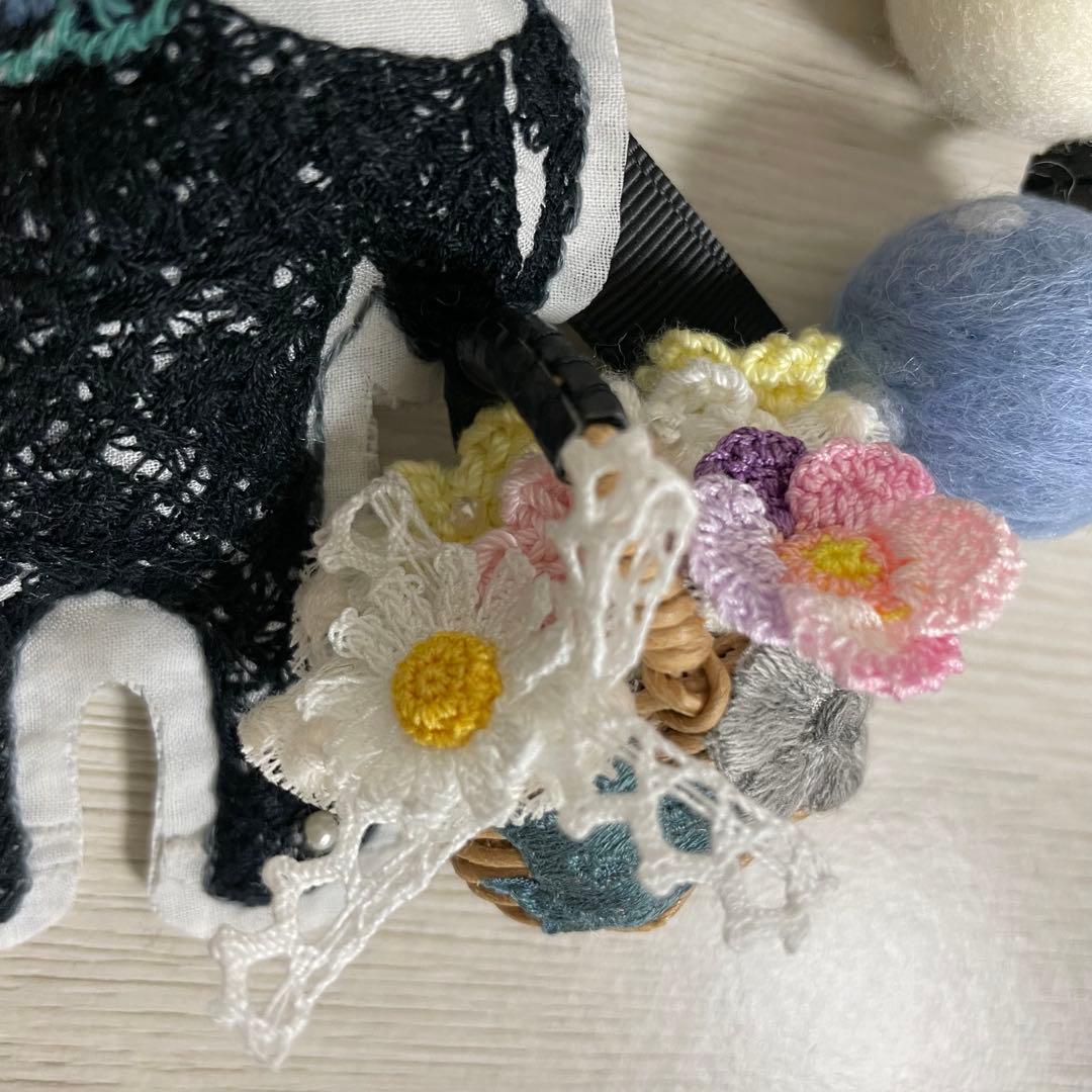 匿名配送手作りチャームストラップ＊pjcクロッチくんとお花のかごバッグ