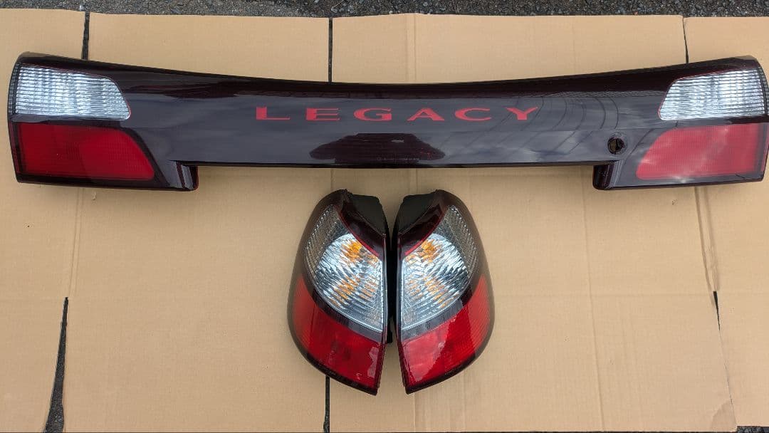 BH5 LEGACY レガシィ テールライトセット（角に割れなし、全体的に綺麗）