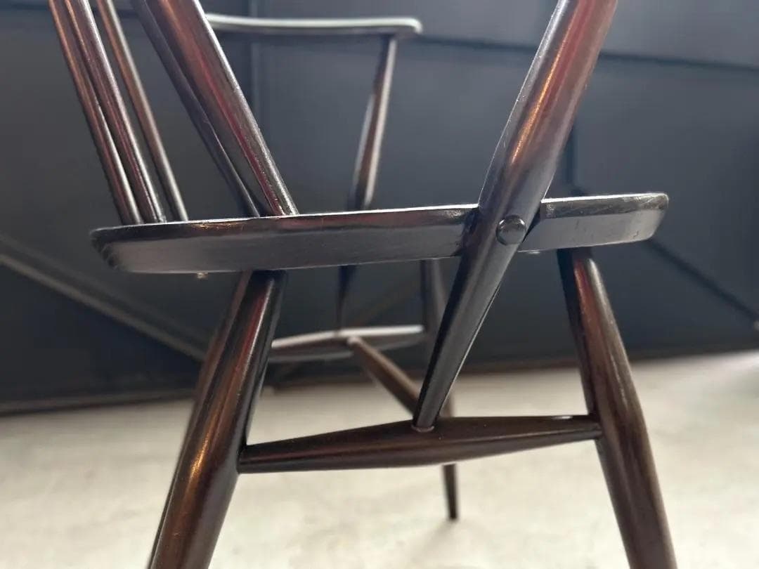 ERCOL / アーコール｜クエーカーアームチェア｜エルム材 ダークブラウン