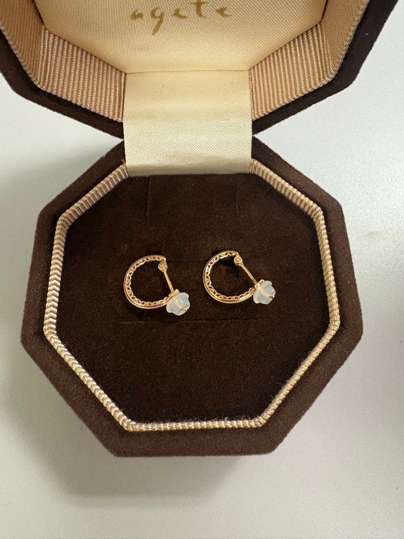 新品未使用　agete アガット K10フープピアス　ゴールド　証明書付き