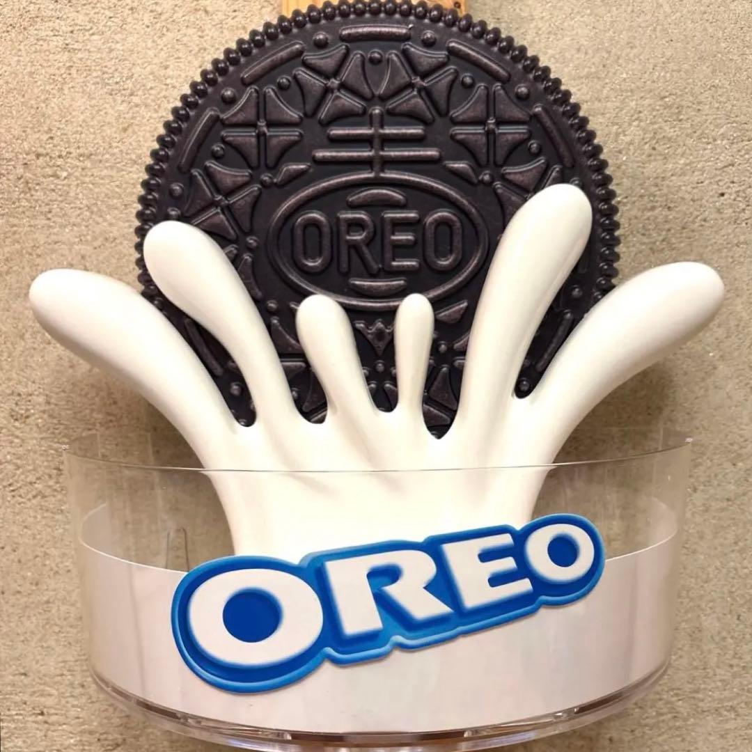 オレオ　ストアディスプレイ　3D シェルフ　アメトイ　ナビスコ　ショーケース