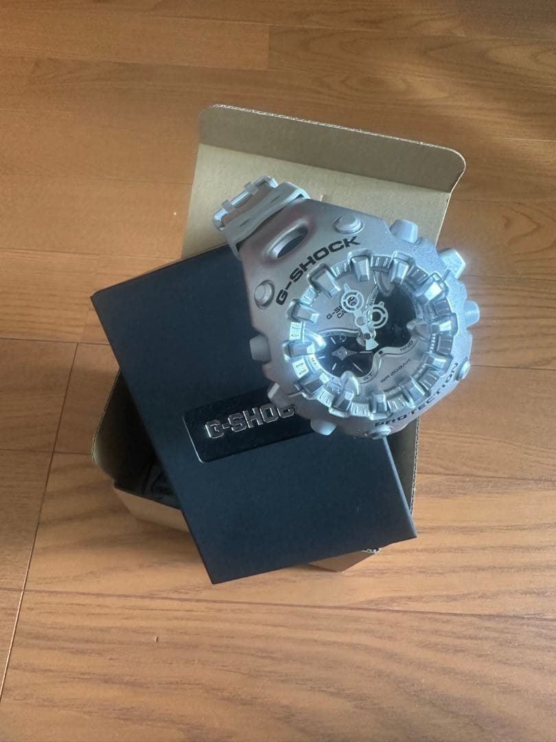 G-SHOCK GA-V01Ａ-8AJF シルバー CASIO 腕時計