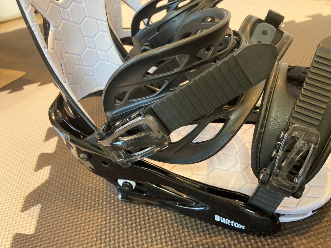 BURTON バインディング　SMALLS Lサイズ（キッズのLサイズ）バートン