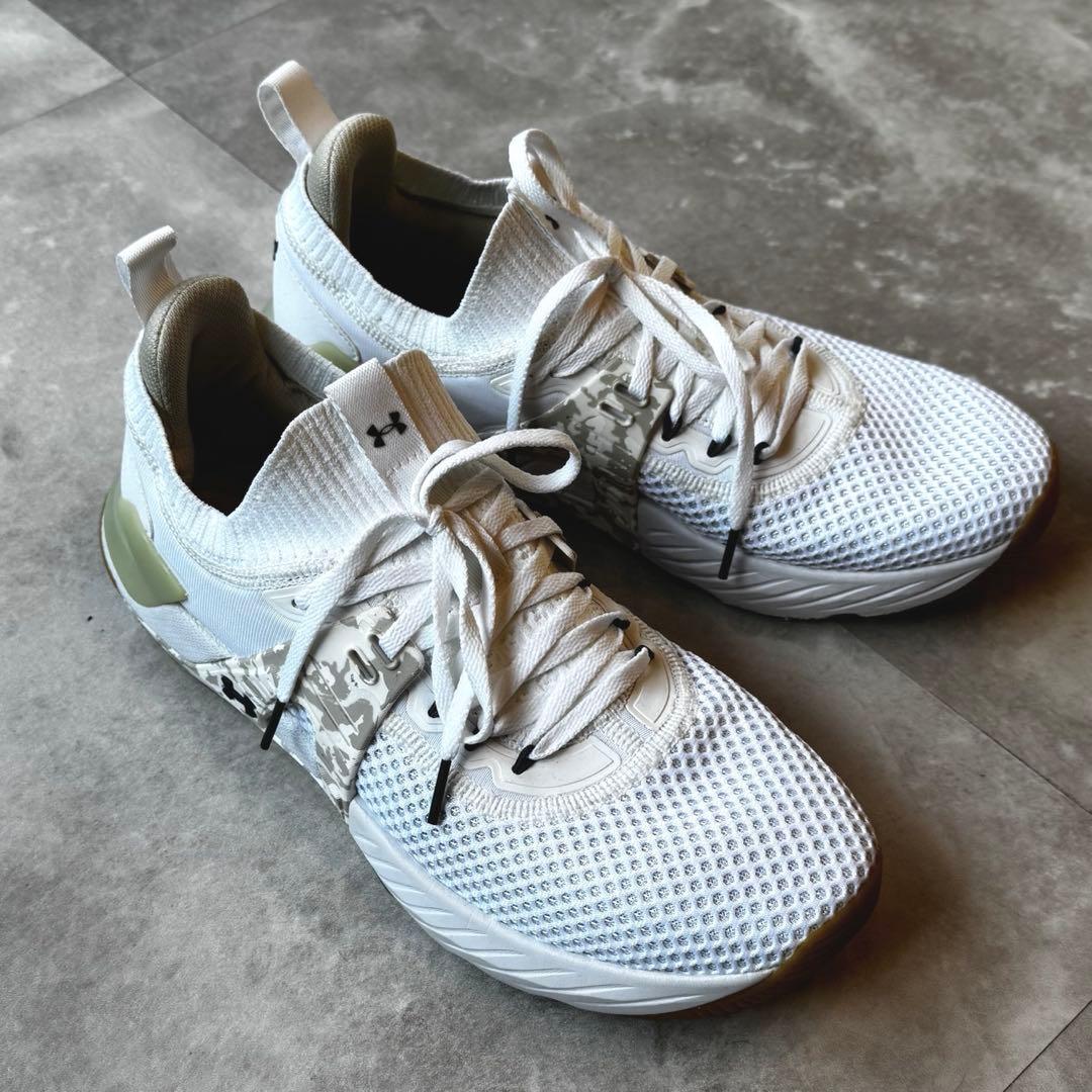 【美品】アンダーアーマー28.5cm　プロジェクトロック４　トレーニングシューズ