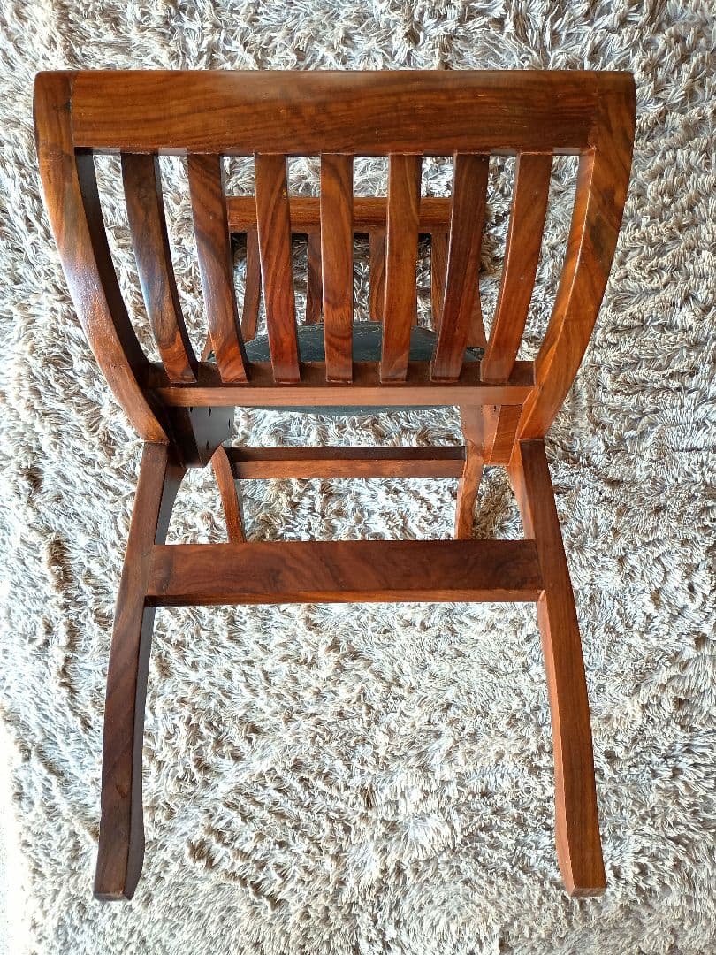 曲線が美しい優雅なクラブチェア オットマン