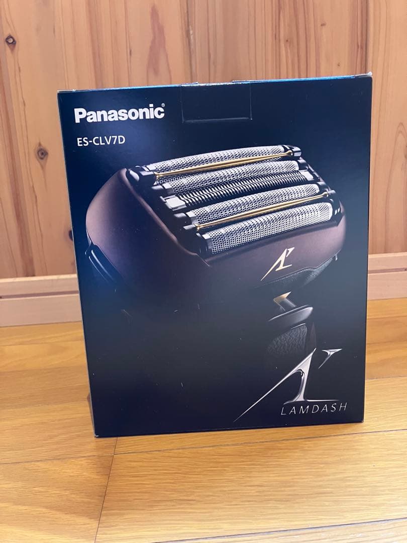 し*ん様 新品！パナソニック ラムダッシュ5枚刃 ES-CLV7D 髭剃り シェ