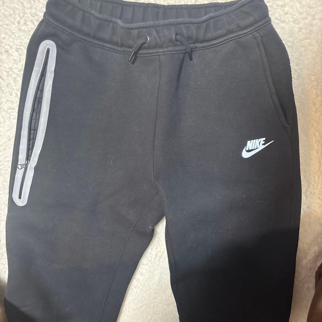 ナイキ　テックフリース　反射テック