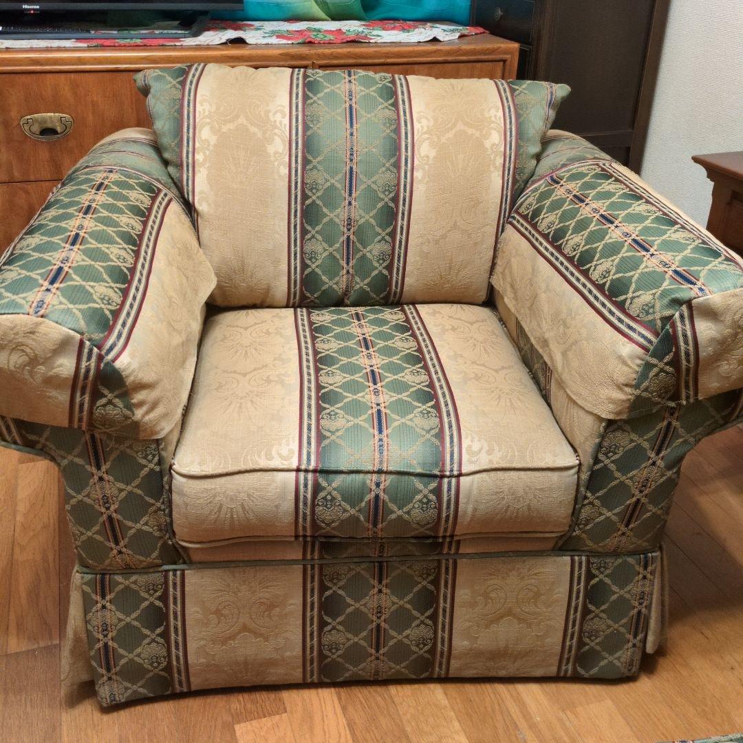 クラシックデザイン アームチェア 緑とベージュのストライプ