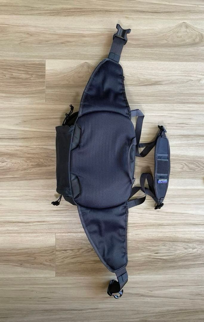 パタゴニア　ステルスヒップパック 11L タグ付き 廃盤色