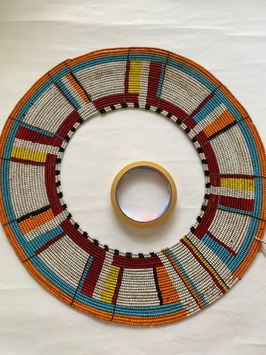 マサイ族の大きいネックレス