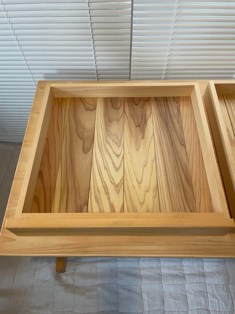 xyl(キシル) 2本脚デスク 国産ひのき無垢材　引き出しつき