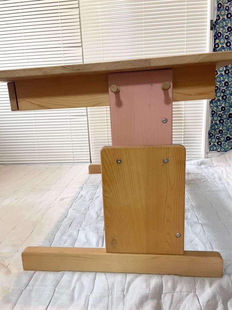 xyl(キシル) 2本脚デスク 国産ひのき無垢材　引き出しつき