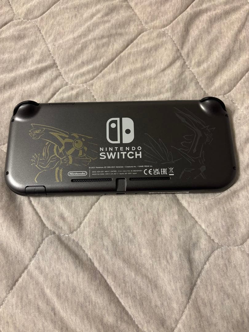 Nintendo Switchライト 本体 ポケモン