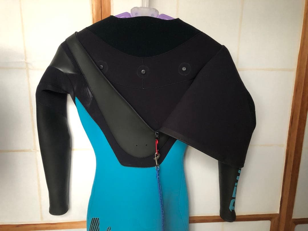 bewet ビーウェット セミドライ フリーショールダー