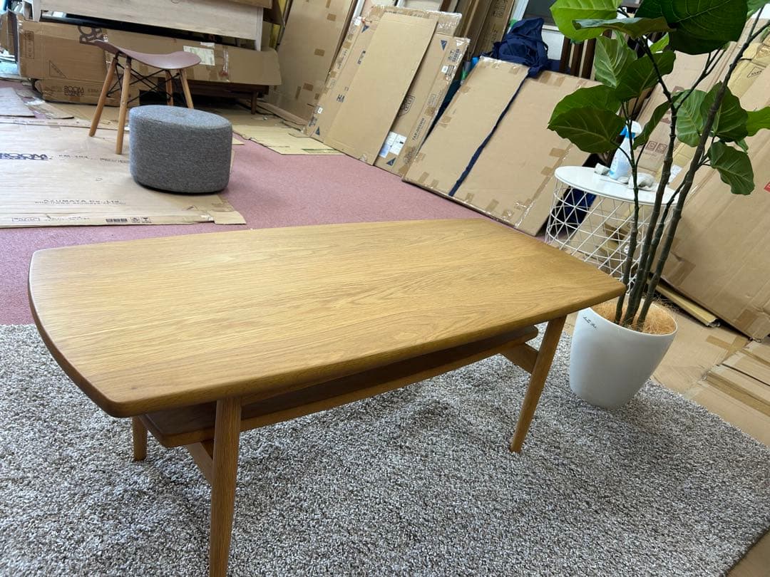 モデルルーム展示品オーク無垢のセンターテーブル