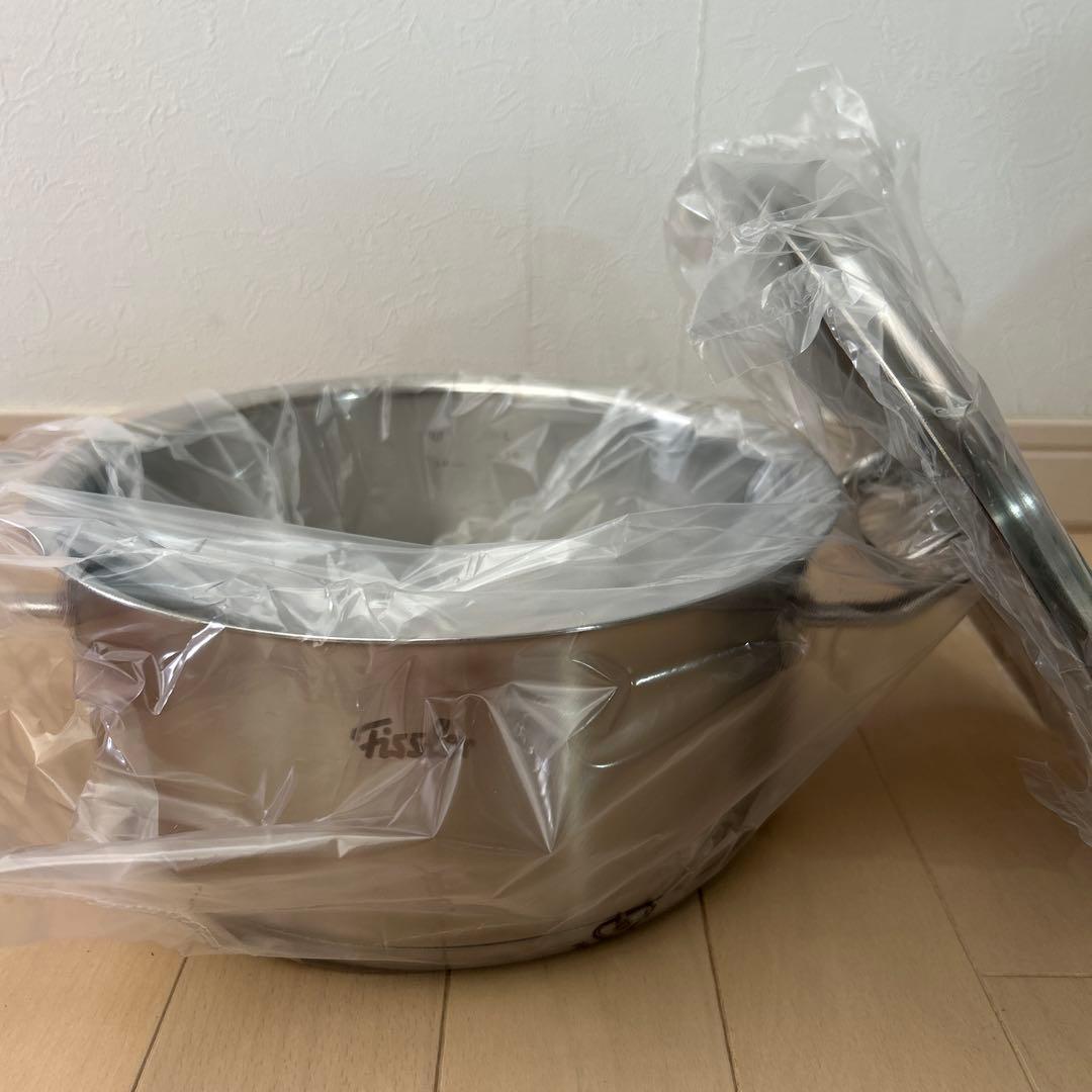 新品未使用　Fissler フィスラー　キャセロール　24cm (保証書、箱付)