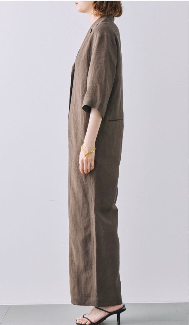 ハーフスリーブジャンプスーツ