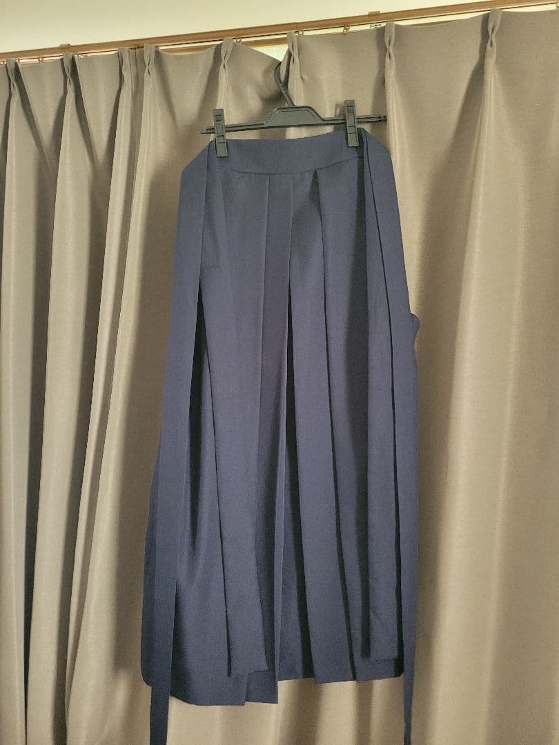 値下げ　小学生卒業式　袴　 赤・紺 花柄 150cm