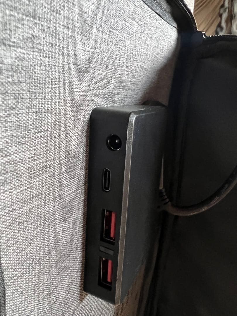 ゆ*た様 AFERIY ソーラーパネル 200W ソーラーチャージャー 折り畳み