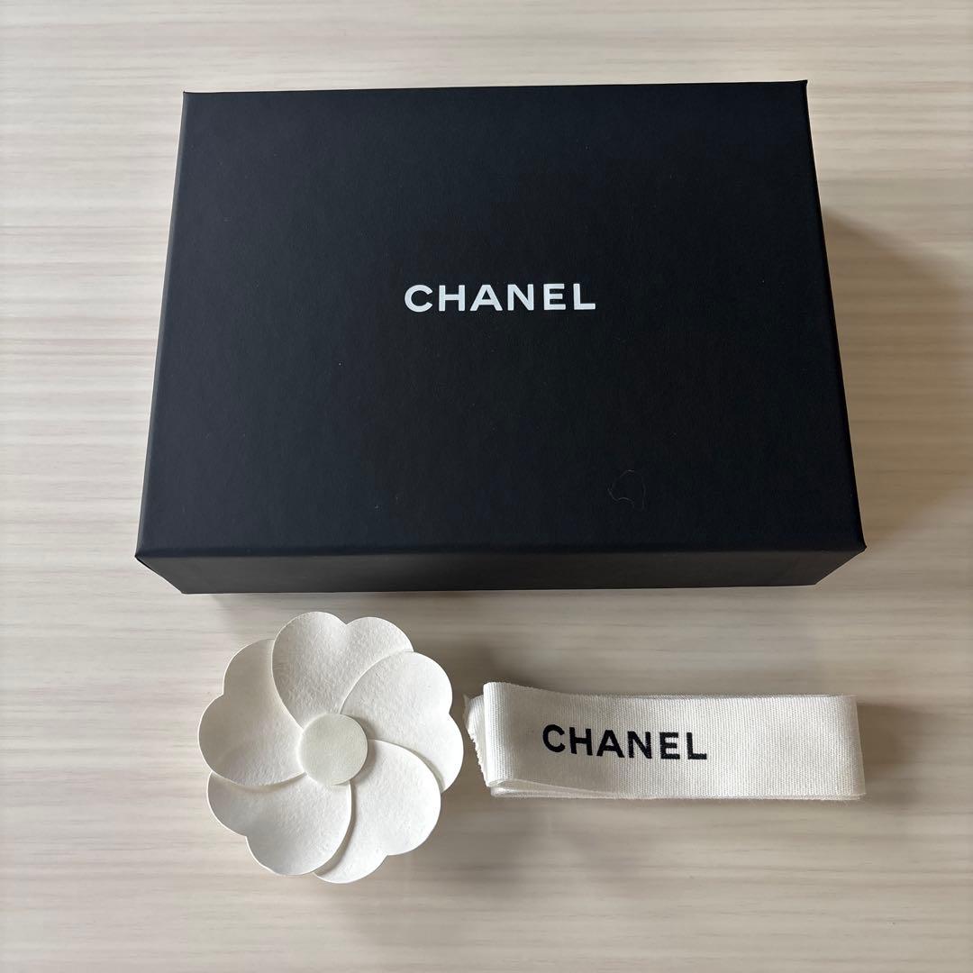 CHANEL ネイビー キルティング 三つ折り財布