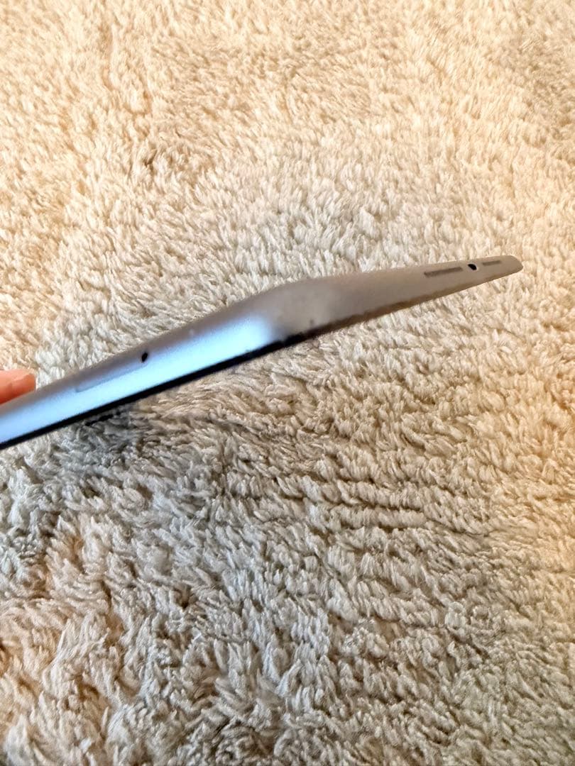 Apple iPad セルラーモデル　SIMフリー　第8世代