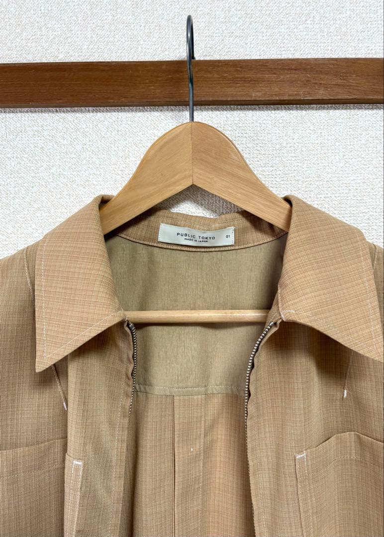 PUBLIC TOKYOドライトロスリットシャツ ベージュ