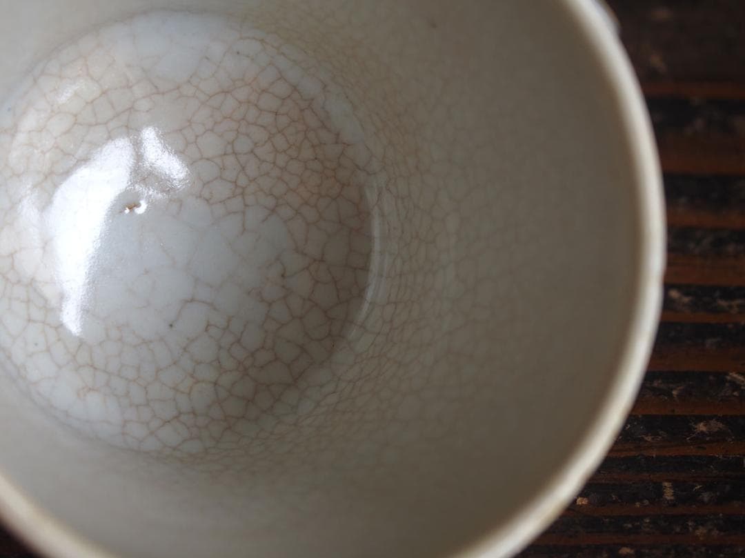 白に青いラインの素朴な小カップ マニセス 陶器 スペイン古陶/K213