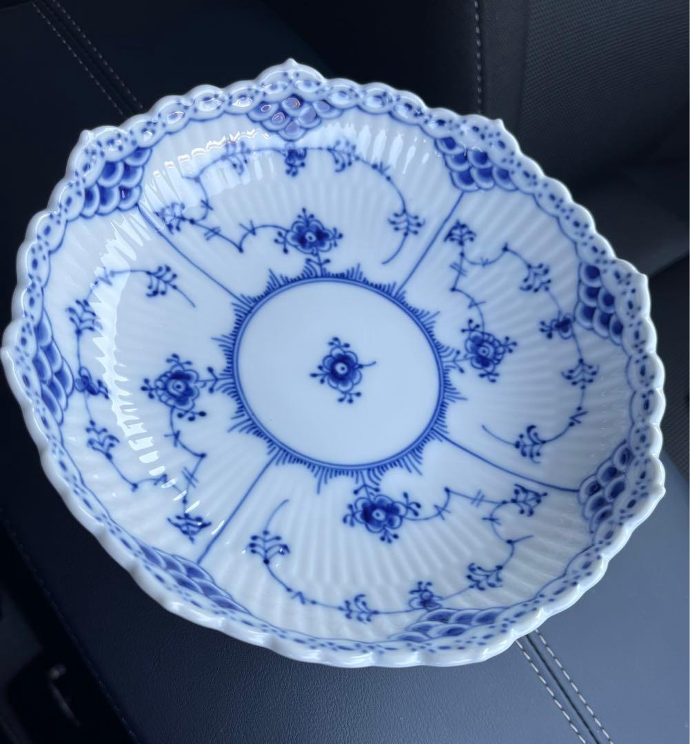 ロイヤルコペンハーゲン ブルーフルーテッド　ハーフレース ケーキディッシュ足つき