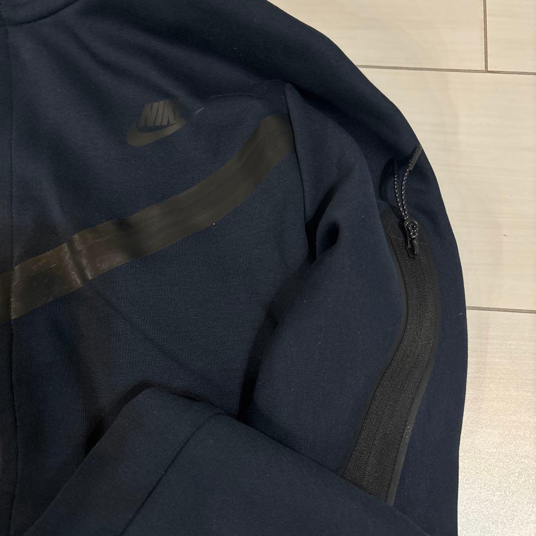 ナイキ スポーツウェア テック フリース ウィンドランナー